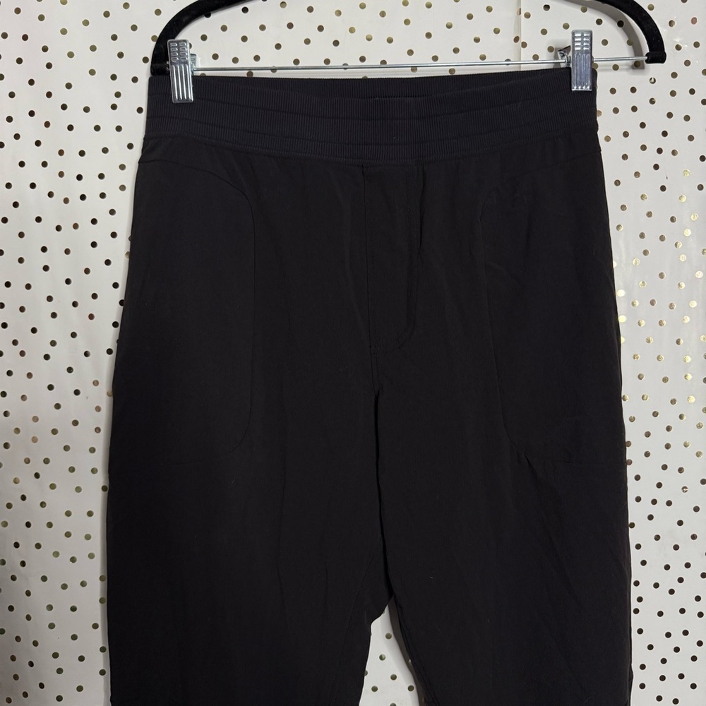 Alo Yoga Black Jogger Pants - Picture 2 of 7
